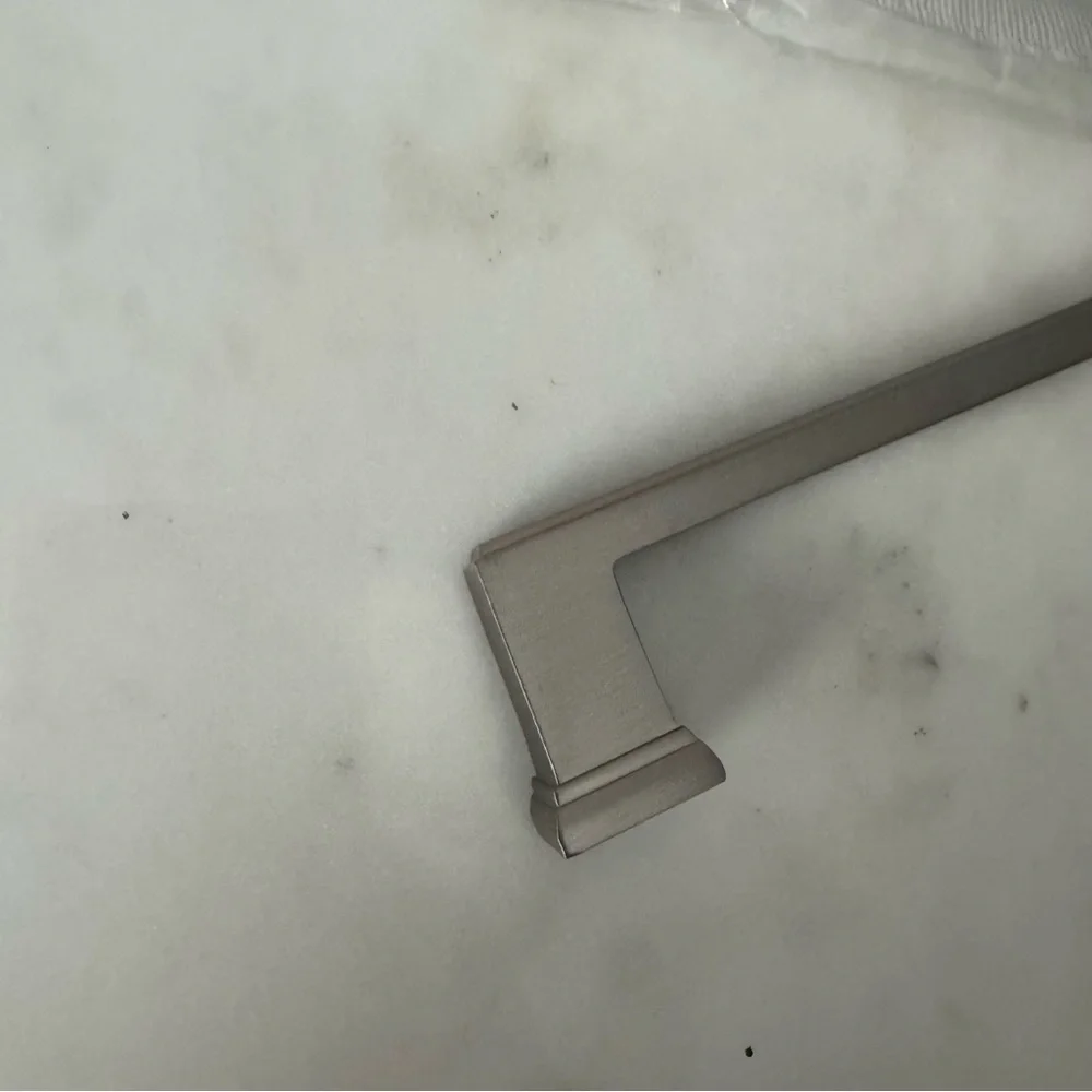 🛍🏙3️⃣ for $1️⃣5️⃣ 🆕 Bundle of 2 Glacier Bay brushed satin nickel cabinet pulls